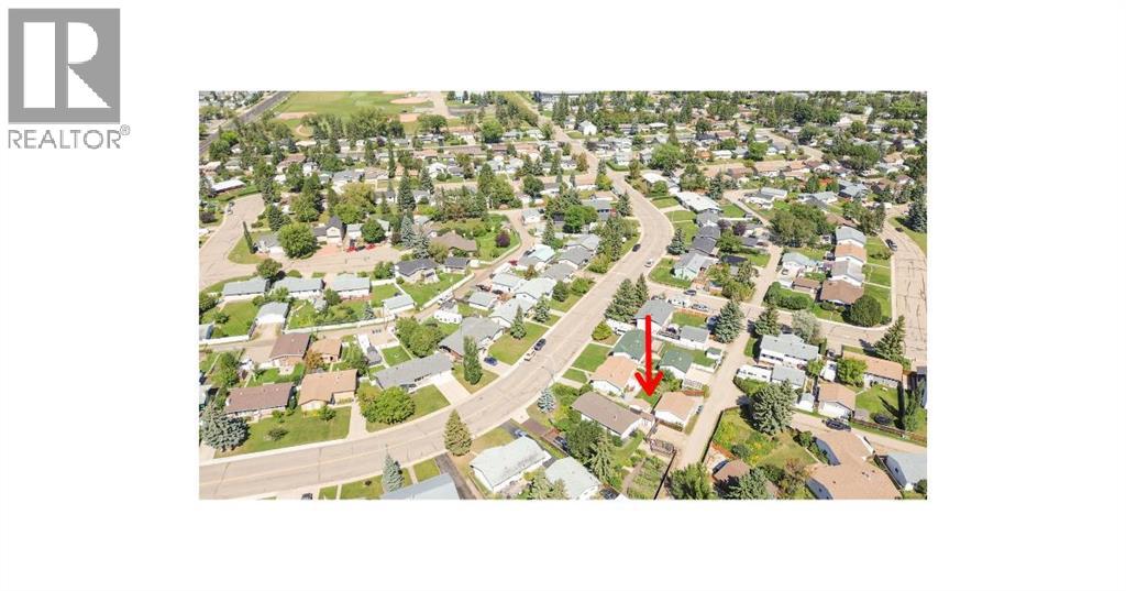 3706 51 Avenue, Innisfail, Alberta  T4G 1H6 - Photo 40 - A2332435