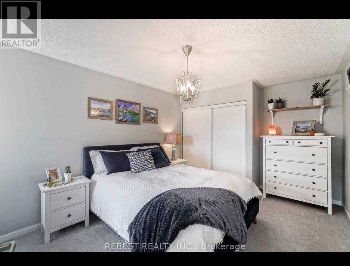 7 Reichert Court, Milton, Ontario  L9T 8R6 - Photo 10 - W13691888