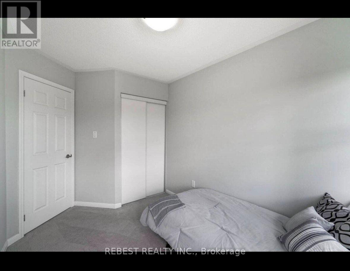 7 Reichert Court, Milton, Ontario  L9T 8R6 - Photo 11 - W13691888