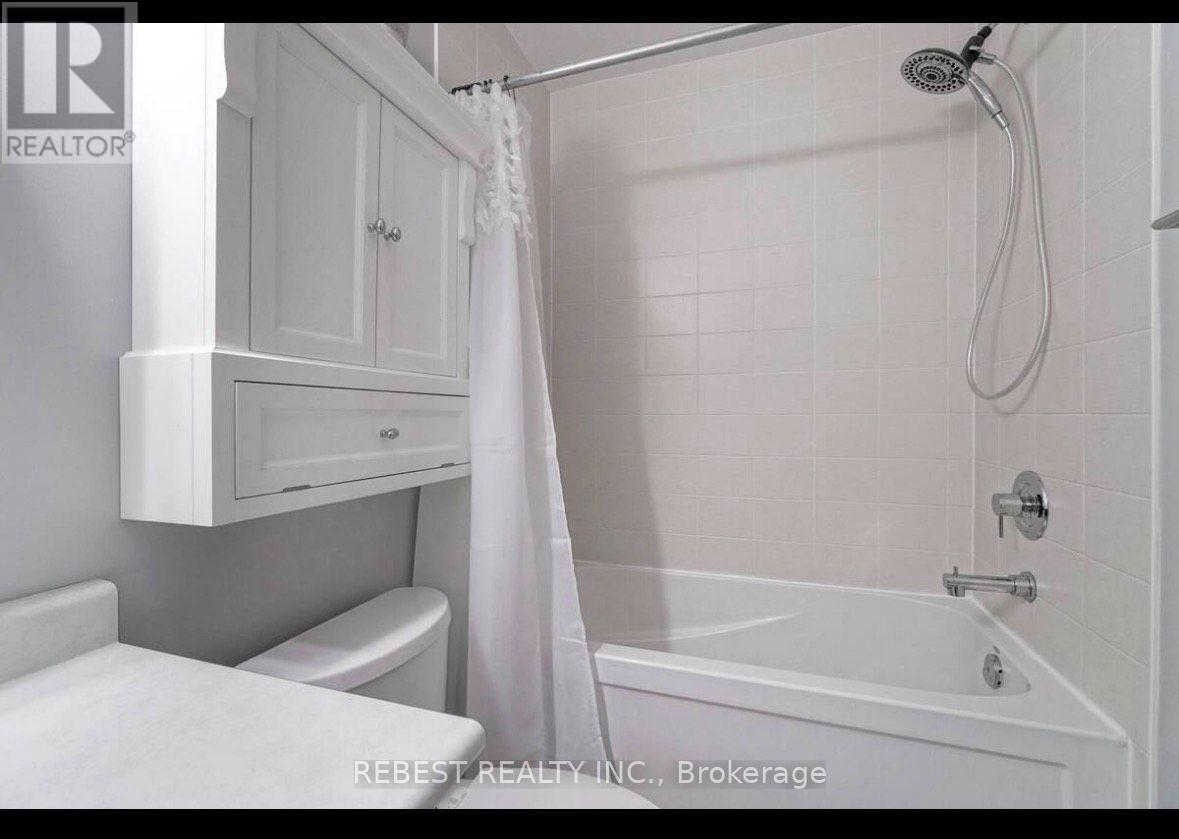 7 Reichert Court, Milton, Ontario  L9T 8R6 - Photo 15 - W13691888