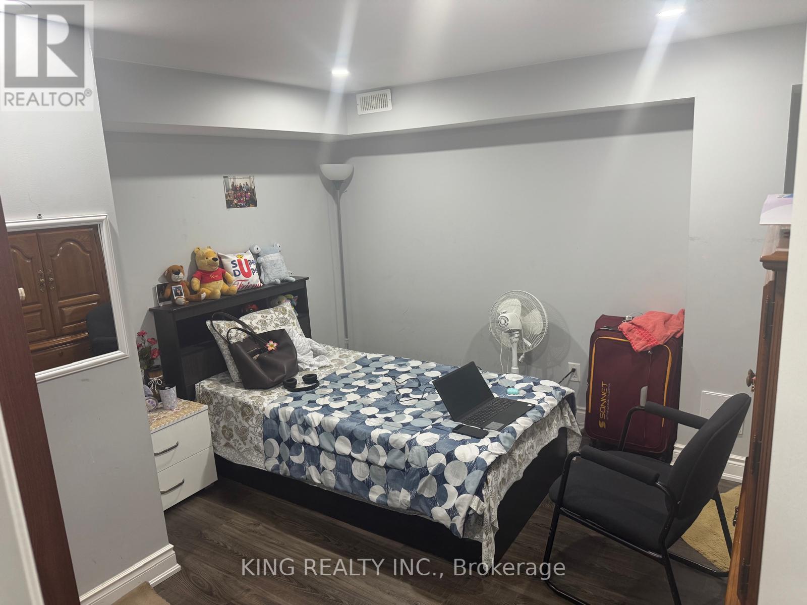 Basement - 8 Ferncroft Place, Brampton, Ontario  L7A 2Z6 - Photo 8 - W13691908