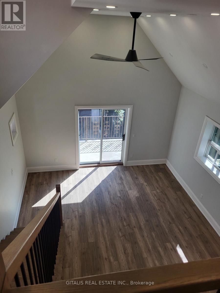 Upstairs - 195 Oakmount Road N, Toronto, Ontario  M6P 2N1 - Photo 7 - W13691930
