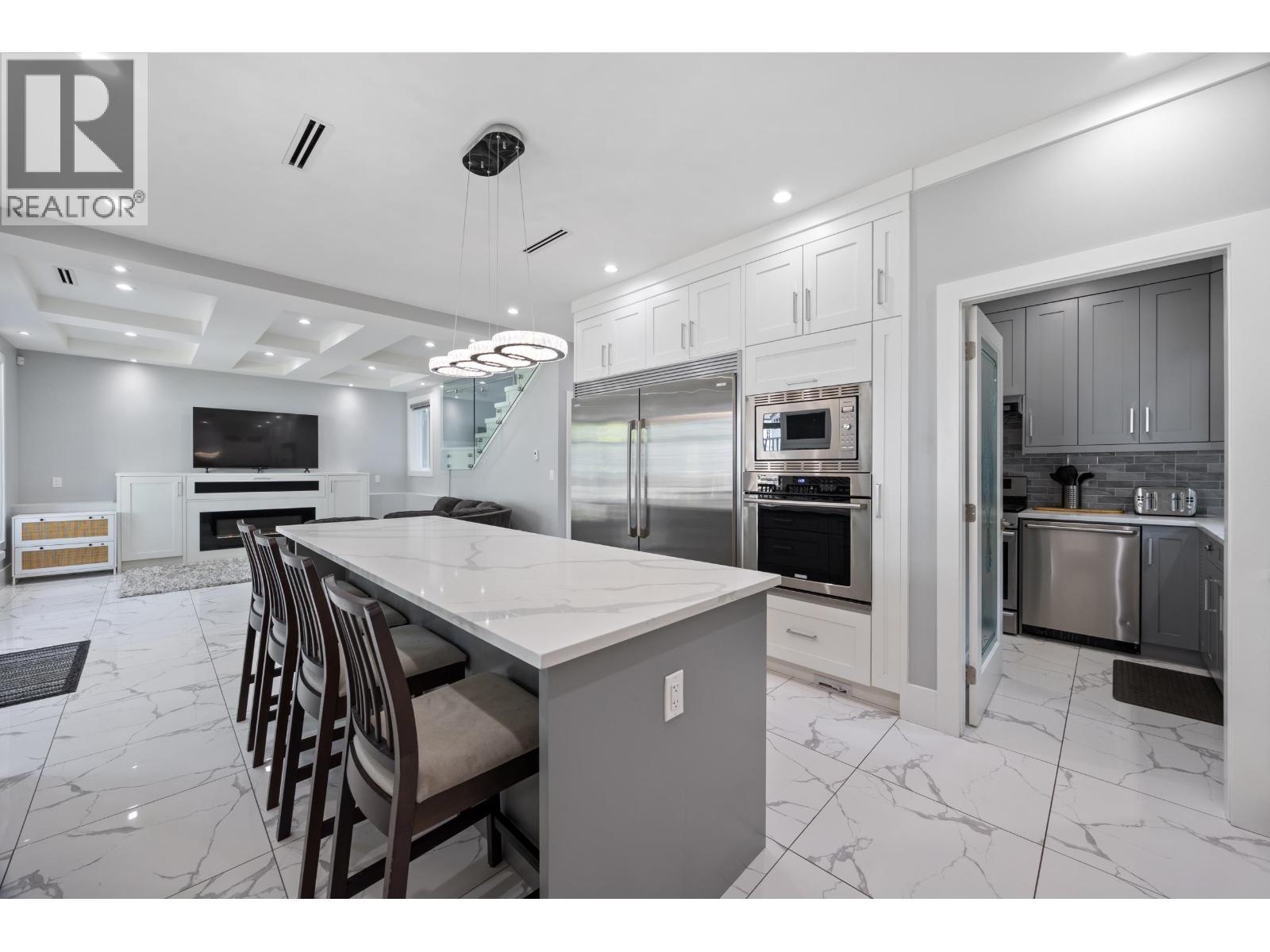 2309 Dublin Street, New Westminster, British Columbia  V3M 3B3 - Photo 2 - R3128773