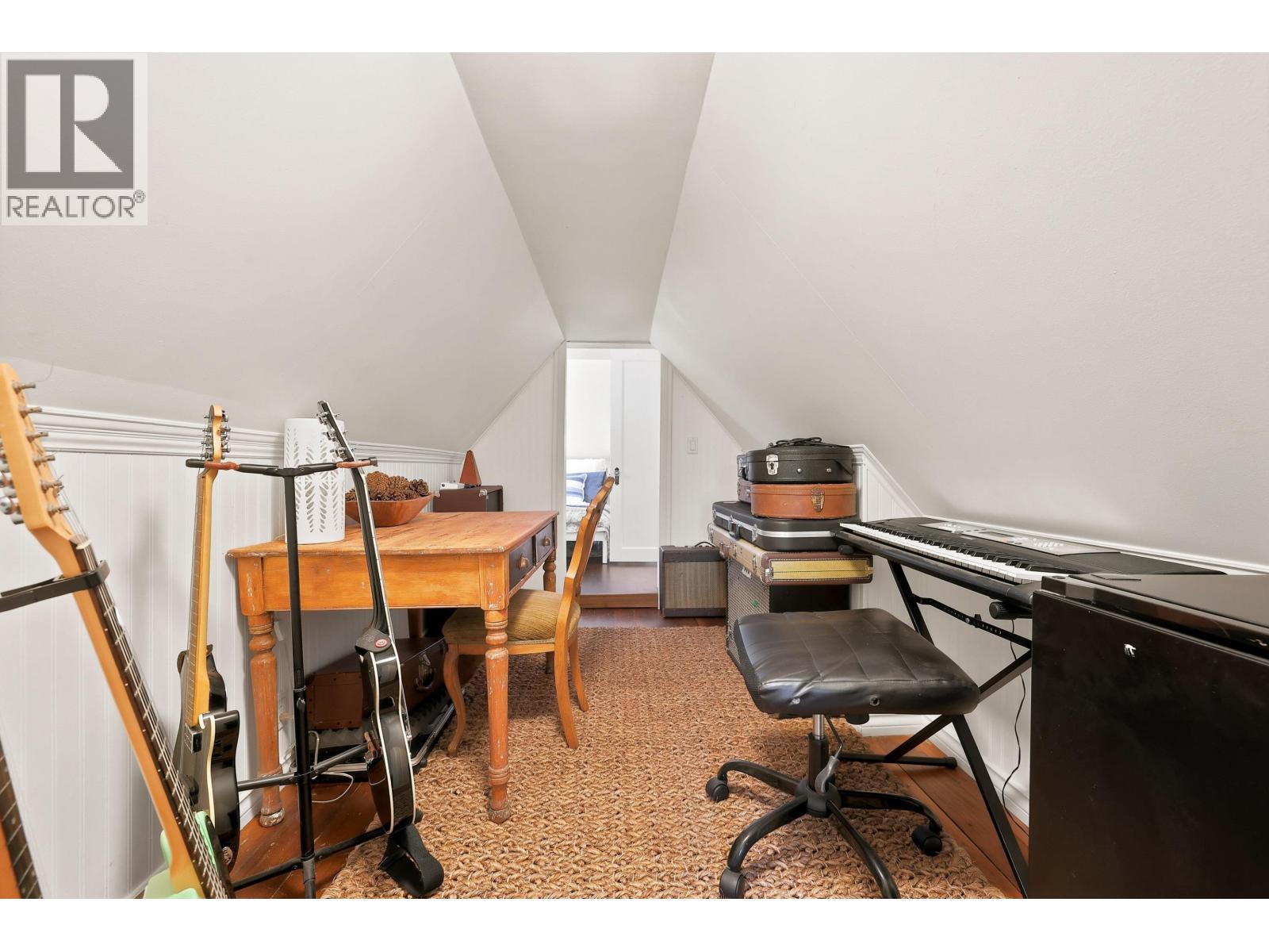 359 Ioco Road, Port Moody, British Columbia  V3H 2V9 - Photo 14 - R3157146