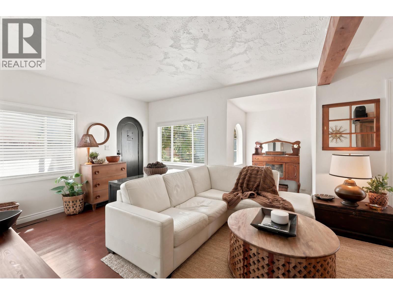 359 Ioco Road, Port Moody, British Columbia  V3H 2V9 - Photo 3 - R3157146