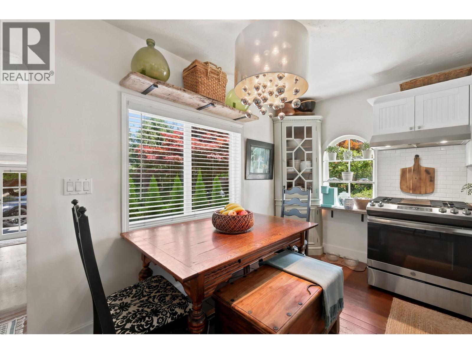 359 Ioco Road, Port Moody, British Columbia  V3H 2V9 - Photo 12 - R3157146
