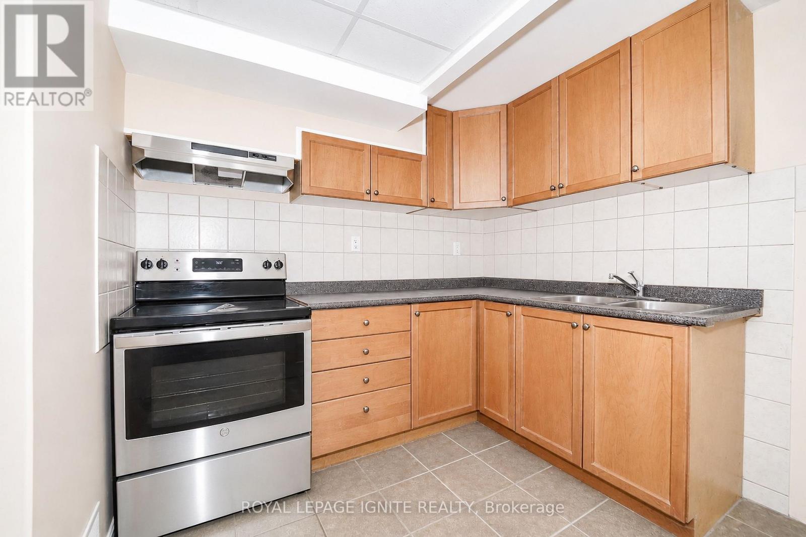 21 Halfmoon Square, Toronto, Ontario  M1C 3V4 - Photo 20 - E13176168