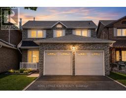 21 HALFMOON SQUARE, Toronto, Ontario