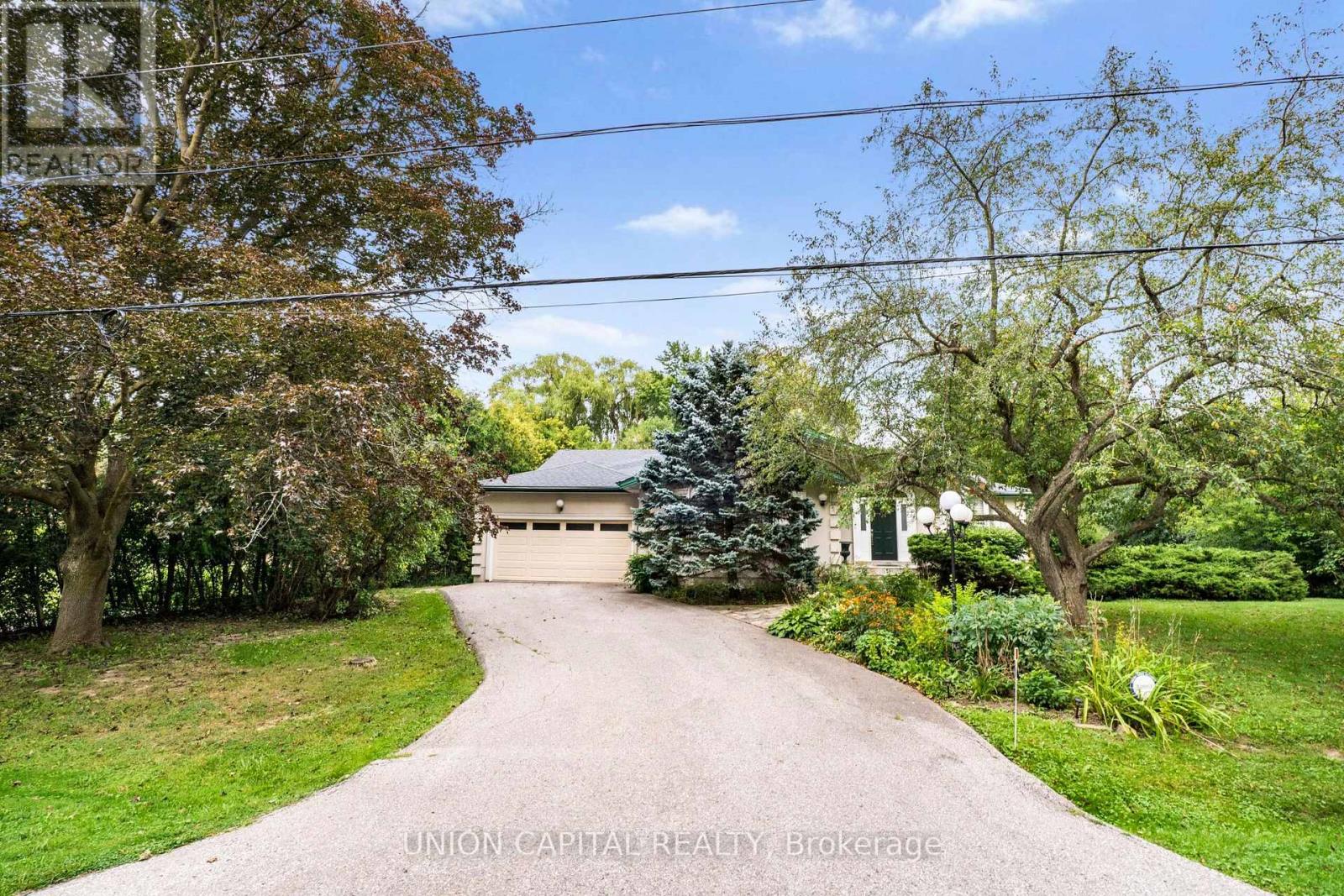 3 Campbell Court, Markham, Ontario  L3R 2B3 - Photo 2 - N13691974