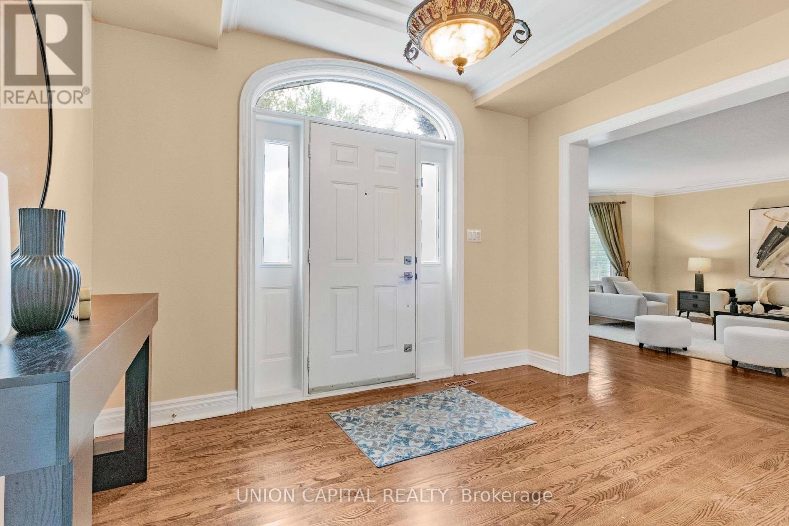 3 Campbell Court, Markham, Ontario  L3R 2B3 - Photo 4 - N13691974