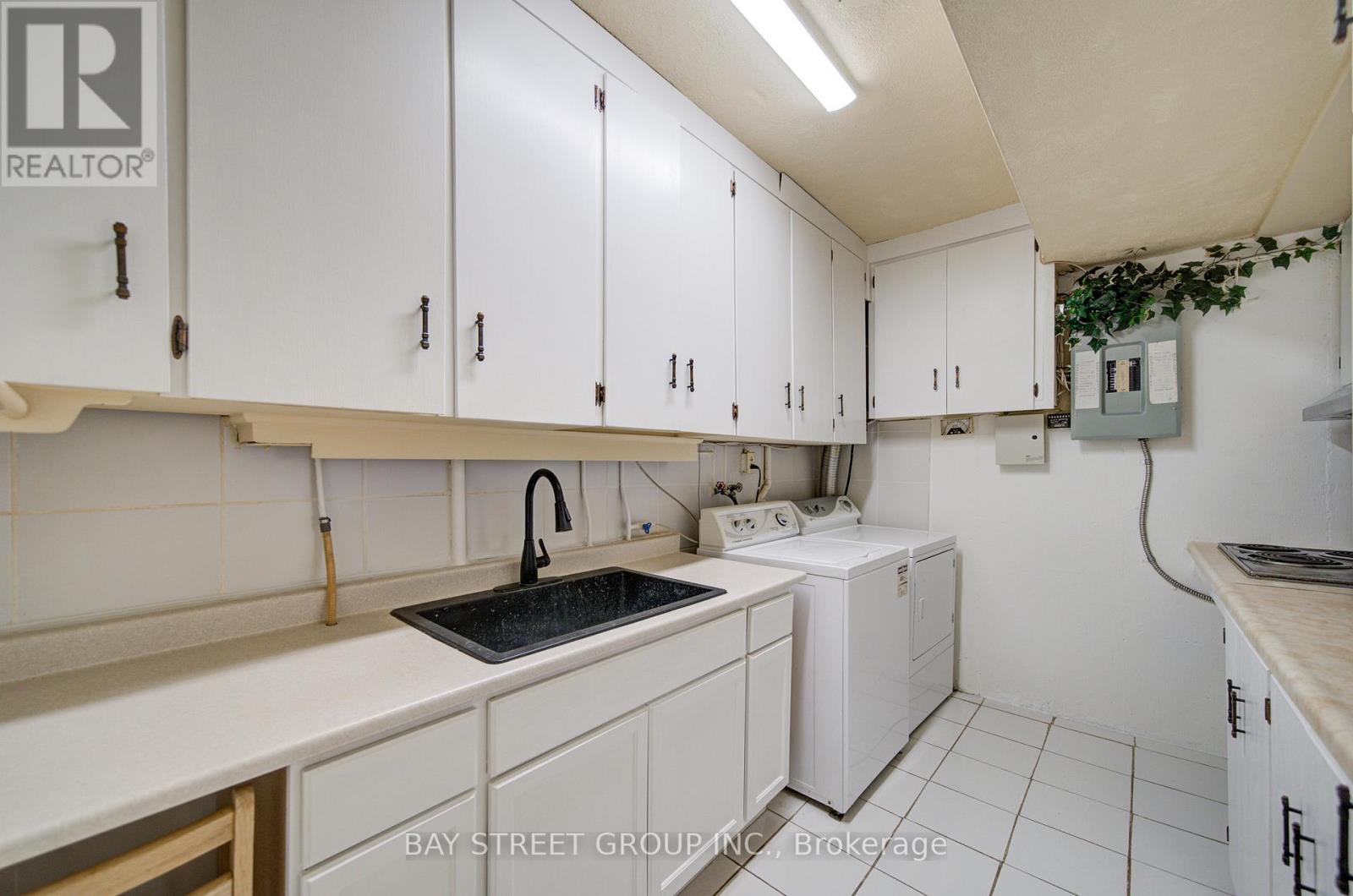 88 Marsdale Drive, St. Catharines, Ontario  L2T 3S9 - Photo 40 - X13247248