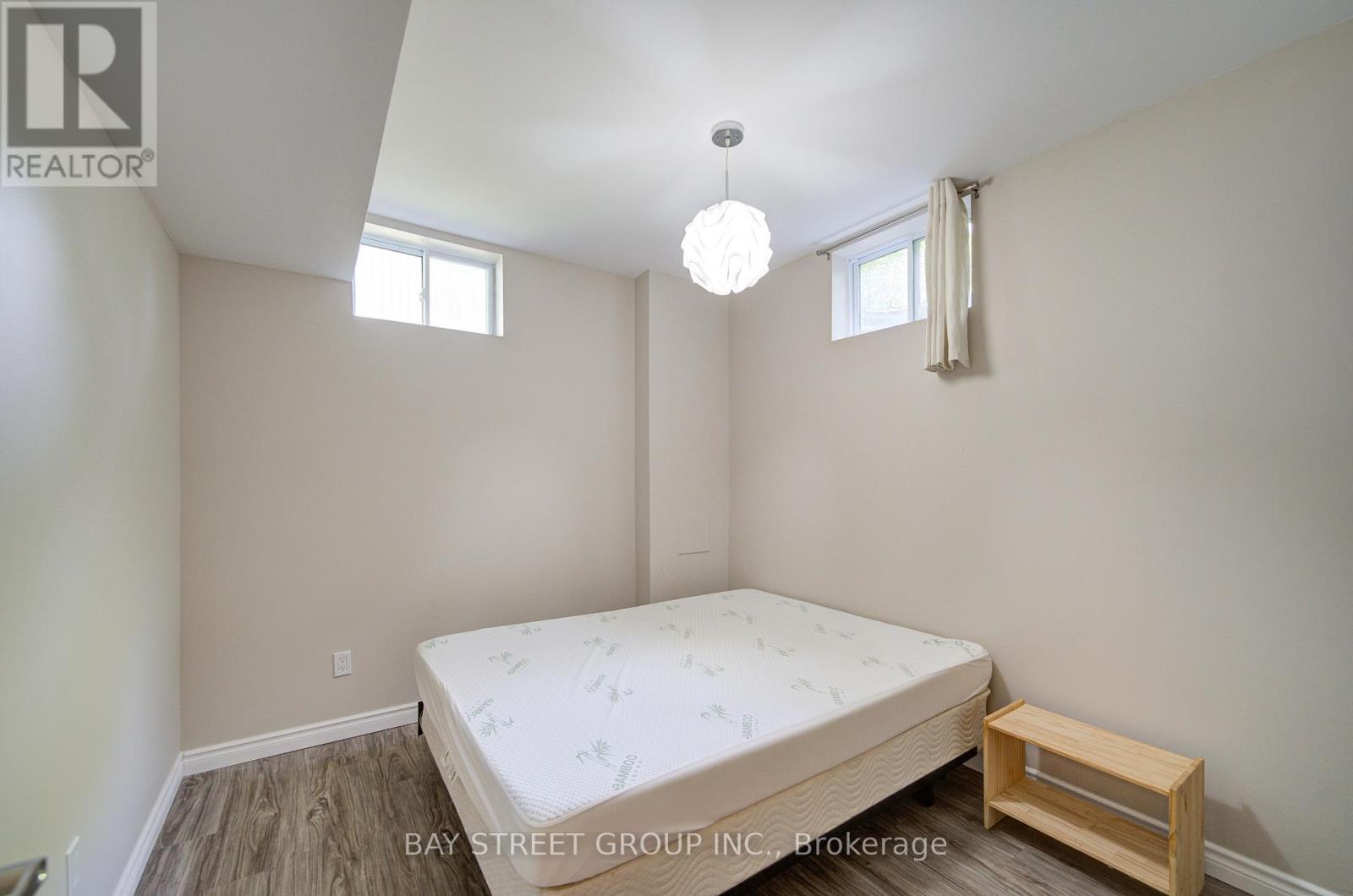 88 Marsdale Drive, St. Catharines, Ontario  L2T 3S9 - Photo 45 - X13247248