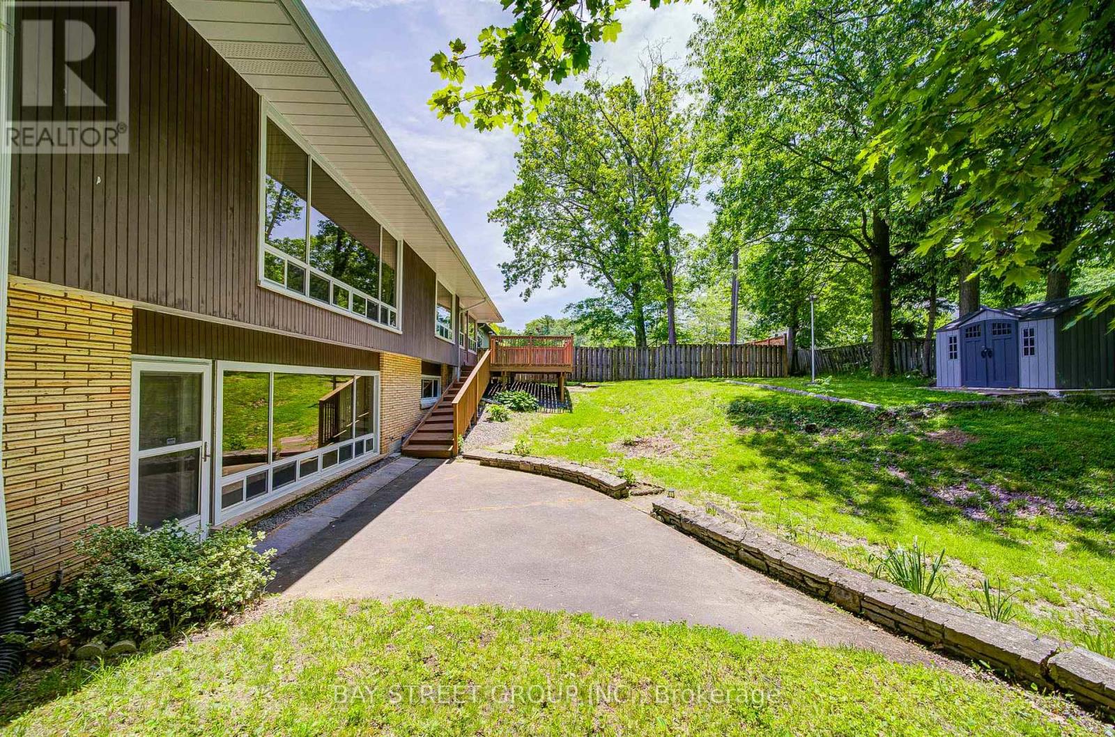 88 Marsdale Drive, St. Catharines, Ontario  L2T 3S9 - Photo 47 - X13247248