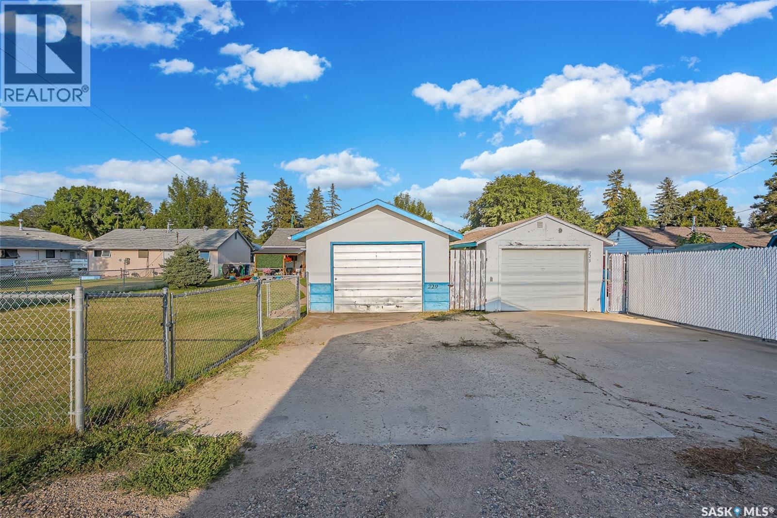 229 U Avenue N, Saskatoon, Saskatchewan  S7L 3C4 - Photo 23 - SK046009