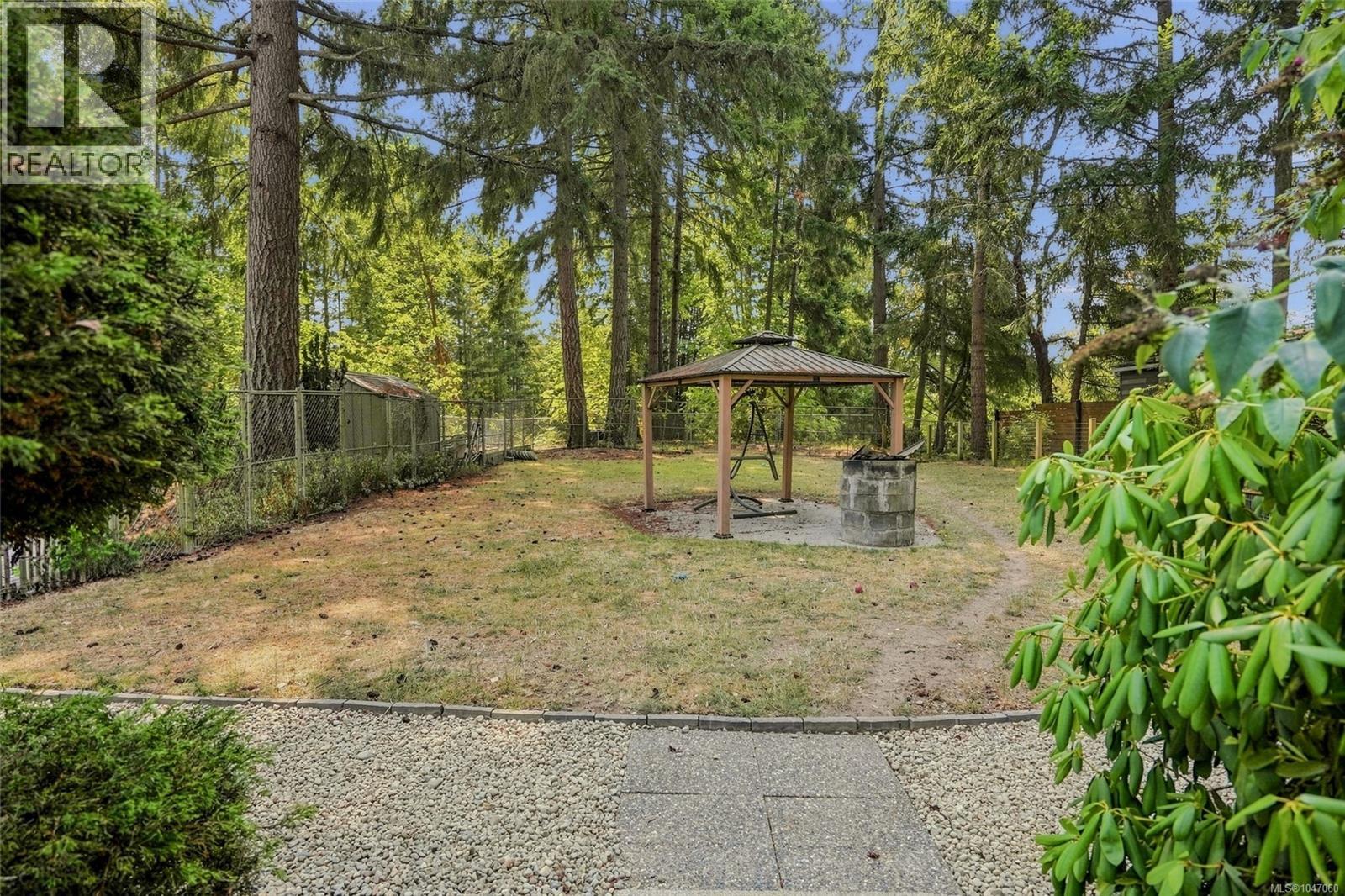 2319 Island Hwy E, Nanoose Bay, British Columbia  V9P 9E2 - Photo 39 - 1047060