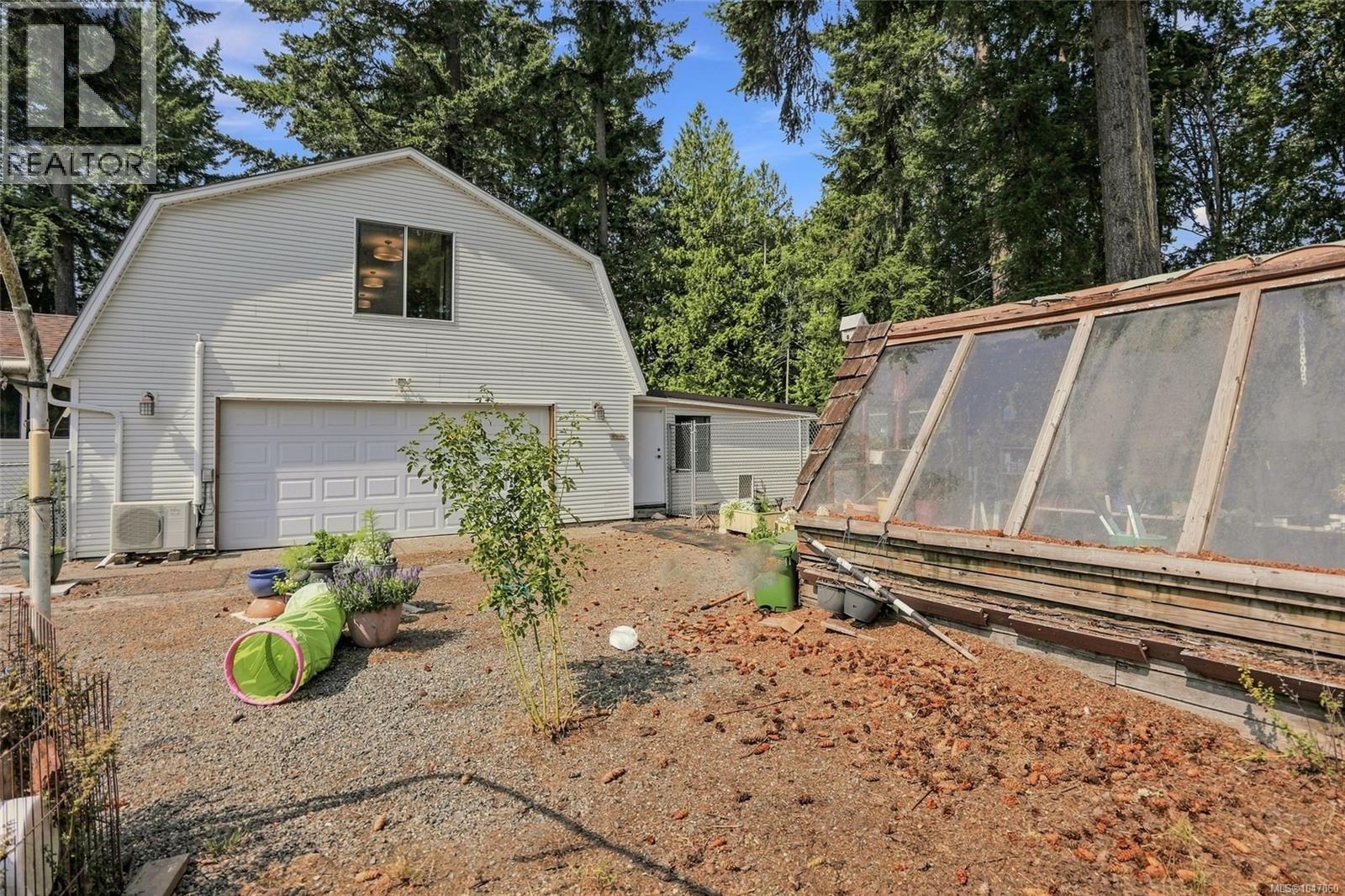 2319 Island Hwy E, Nanoose Bay, British Columbia  V9P 9E2 - Photo 54 - 1047060