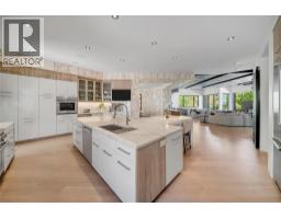 732 Highpointe Place, Kelowna, British Columbia  V1V 2Y3 - Photo 10 - 10395244