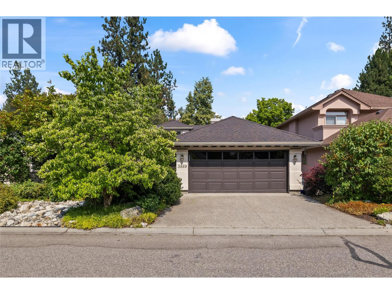 3889 Gallaghers Grange, Kelowna, British Columbia  V1W 3Z9 - Photo 2 - 10395844