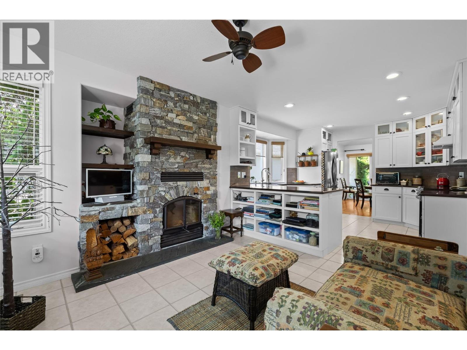3889 Gallaghers Grange, Kelowna, British Columbia  V1W 3Z9 - Photo 6 - 10395844