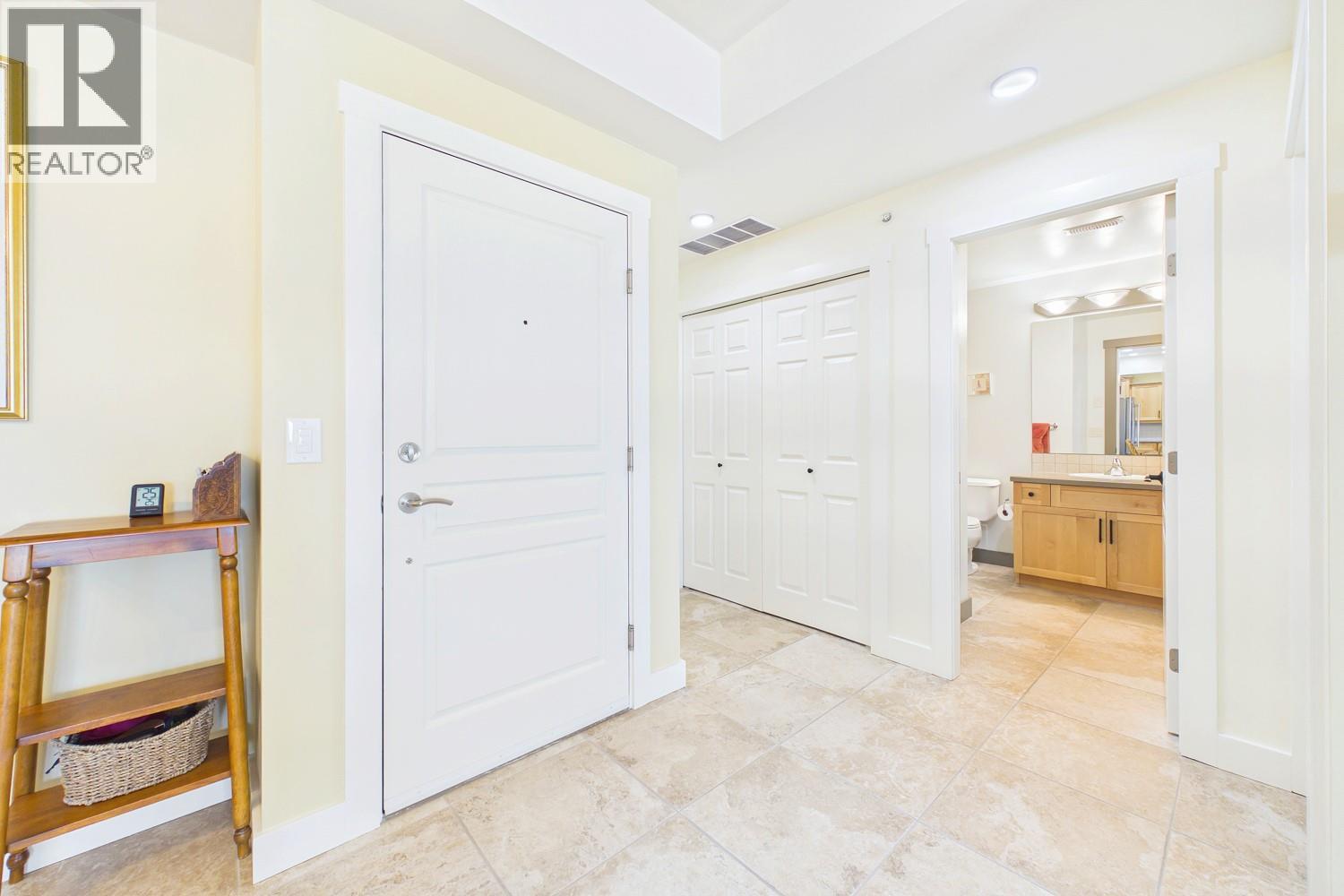 873 Forestbrook Drive Unit# 404, Penticton, British Columbia  V2A 2E9 - Photo 3 - 10398214