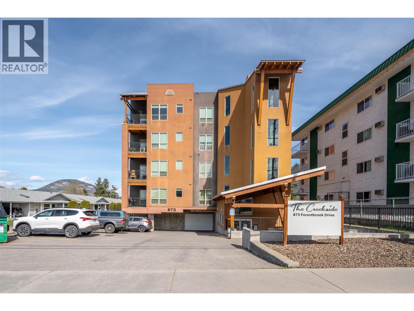873 FORESTBROOK Drive Unit# 404, Penticton, British Columbia