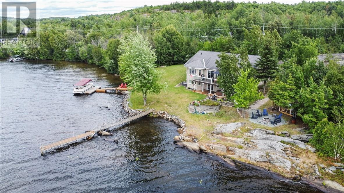 1800 South Lane, Sudbury, Ontario  P3G 1N8 - Photo 2 - 2129887