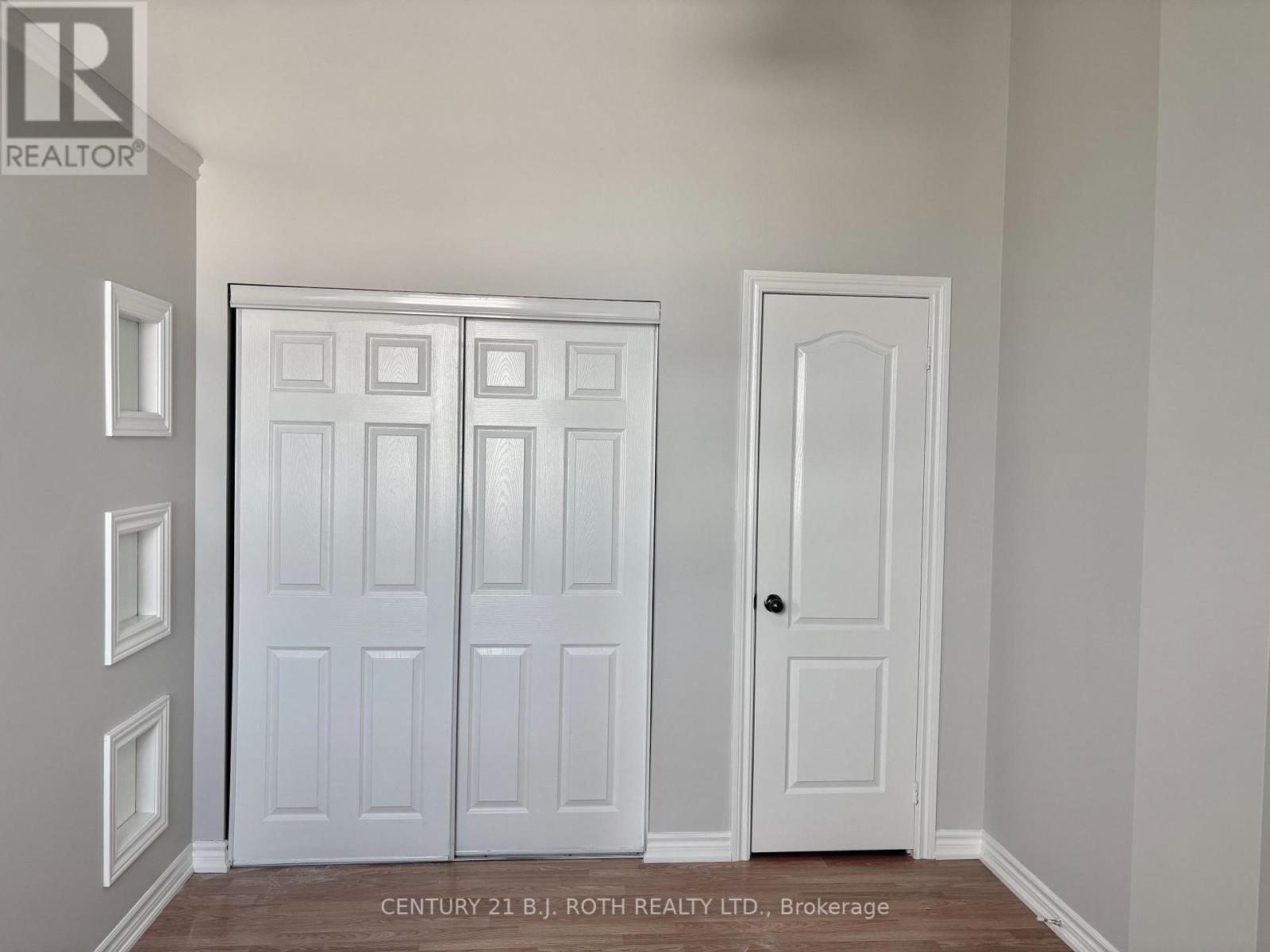 302 - 19 Dunlop Street W, Barrie, Ontario  L4N 1A1 - Photo 12 - S13690964