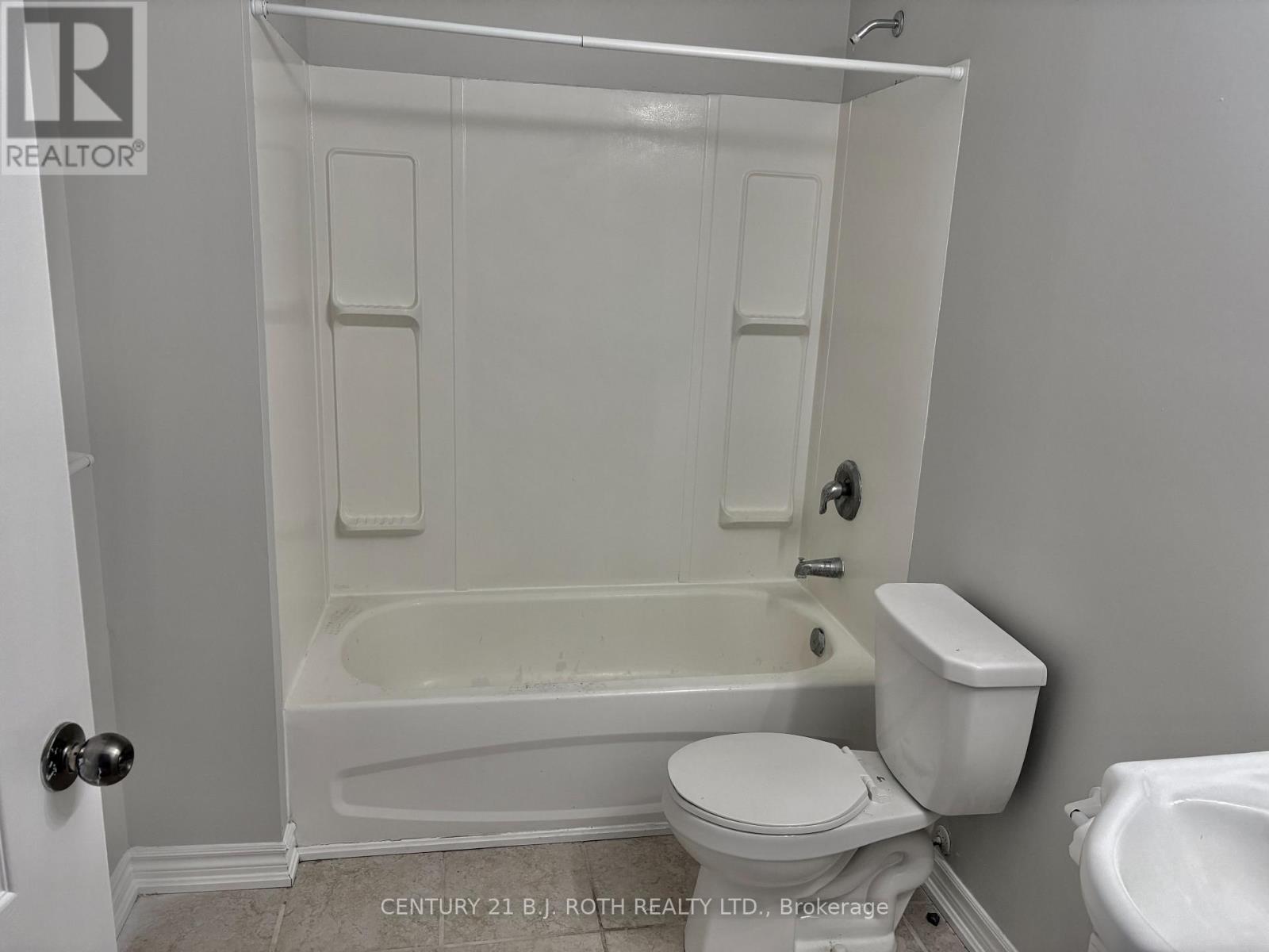 302 - 19 Dunlop Street W, Barrie, Ontario  L4N 1A1 - Photo 14 - S13690964
