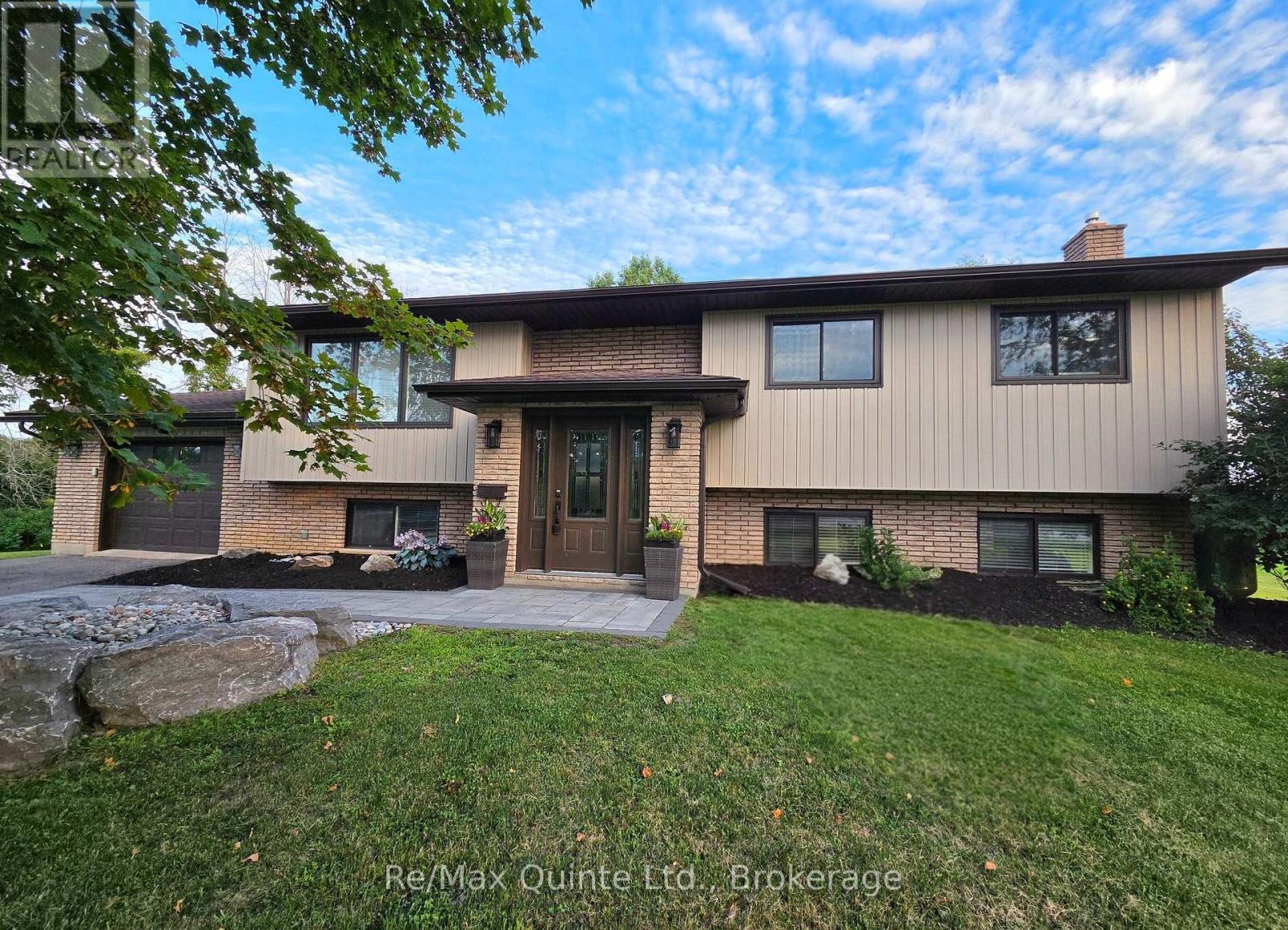 43 FRANKFORD ROAD, Belleville, Ontario
