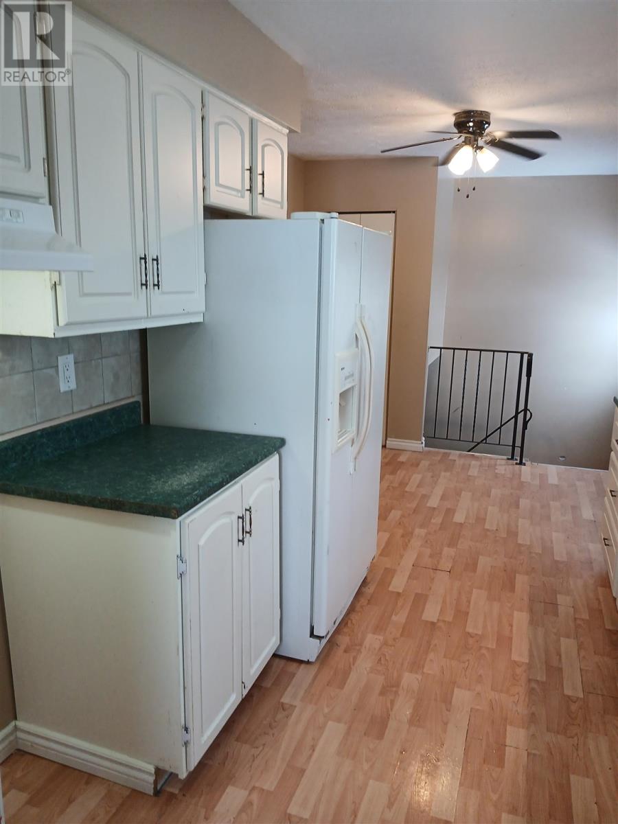 125 Laurier Rd, Elliot Lake, Ontario  P5A 2V1 - Photo 6 - SM262239