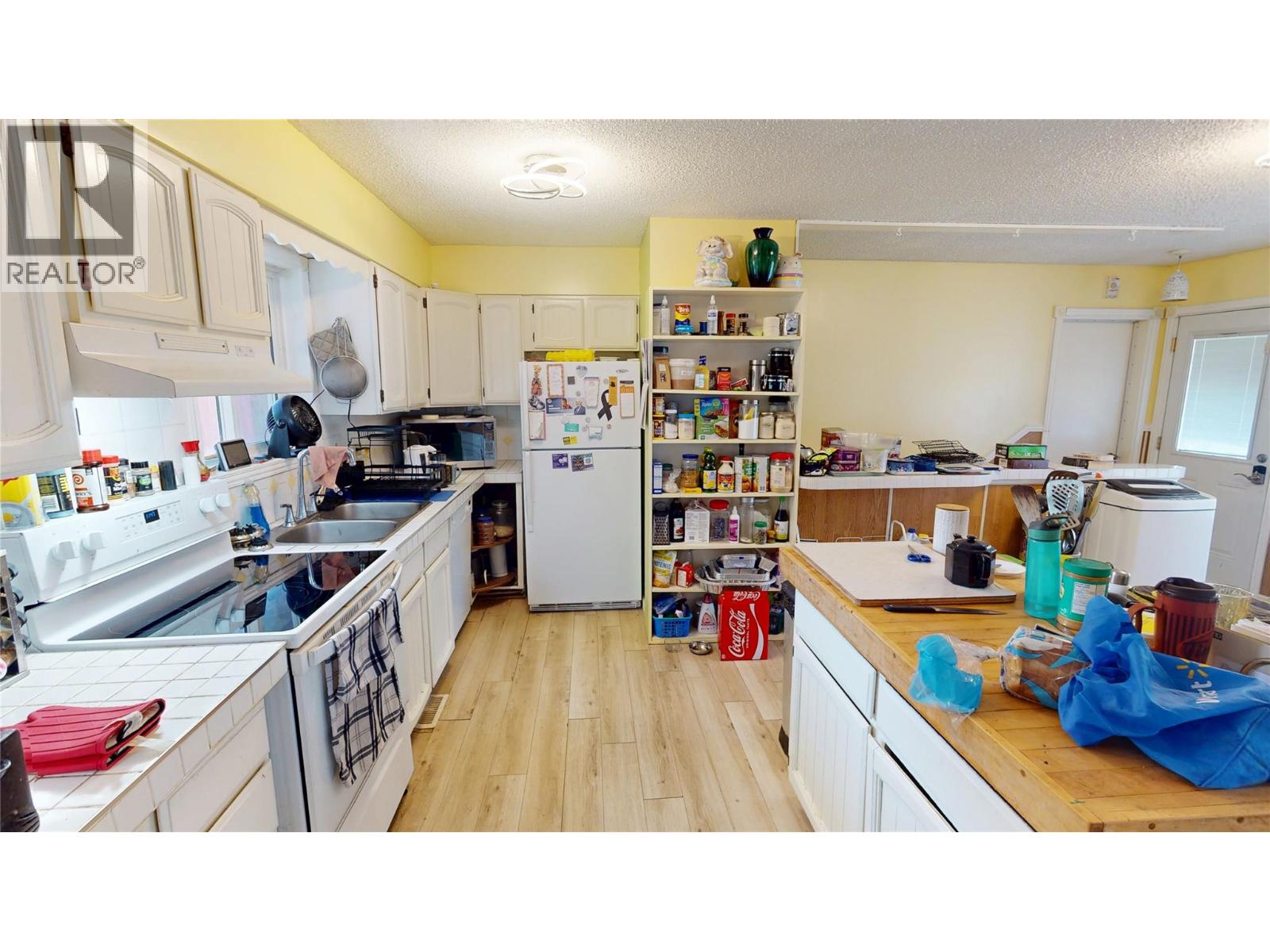 521 26th Avenue S, Cranbrook, British Columbia V1C 5A6 - Photo 3 - 10398053