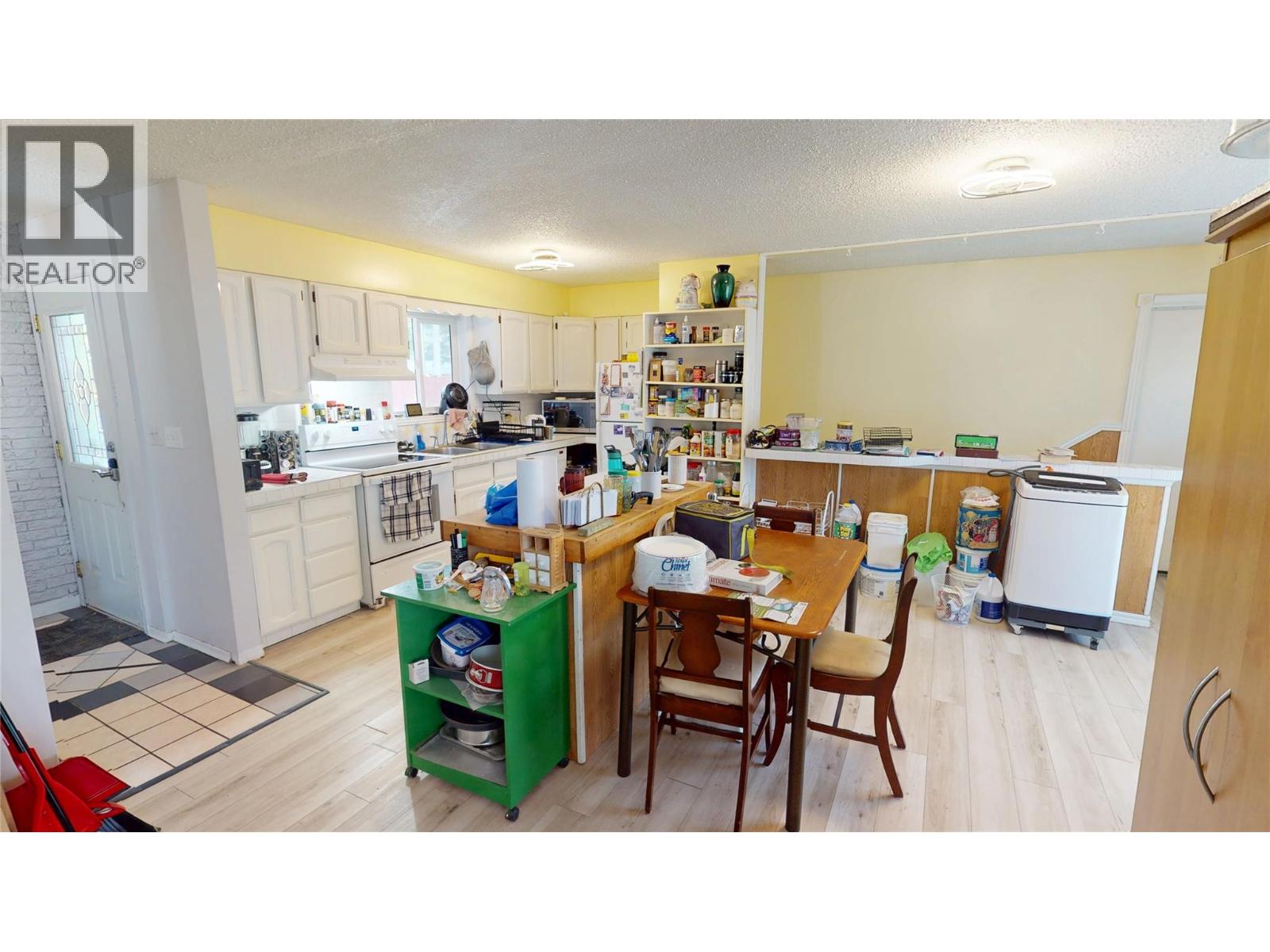 521 26th Avenue S, Cranbrook, British Columbia V1C 5A6 - Photo 4 - 10398053