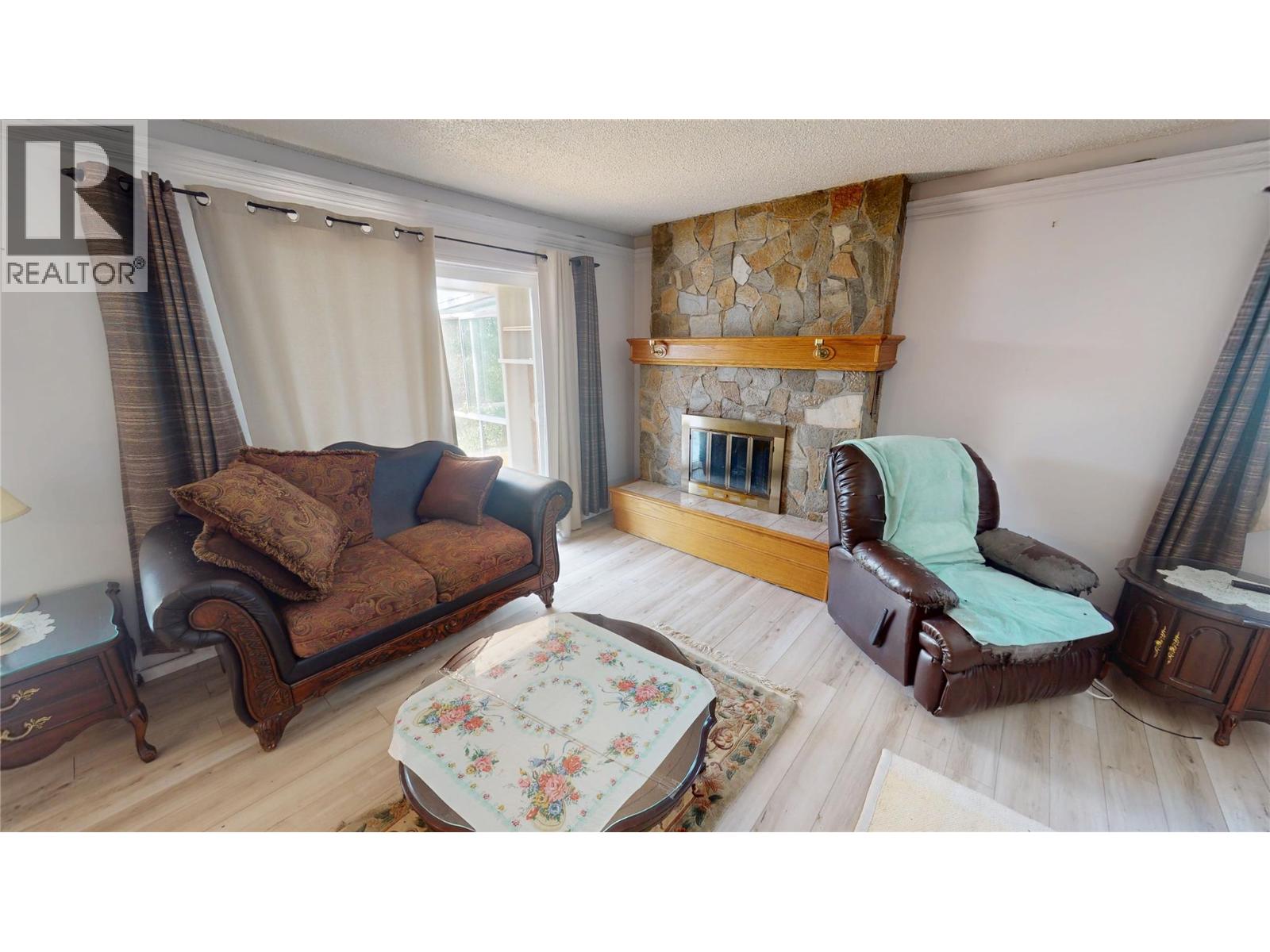 521 26th Avenue S, Cranbrook, British Columbia V1C 5A6 - Photo 6 - 10398053
