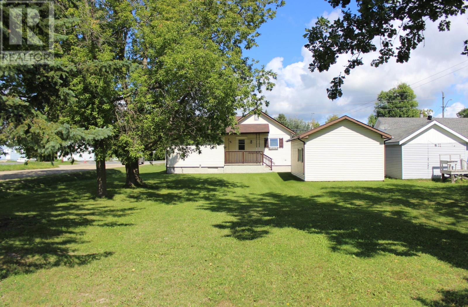 502 Atwood Avenue, Rainy River, Ontario  P0W 1L0 - Photo 9 - TB2602414