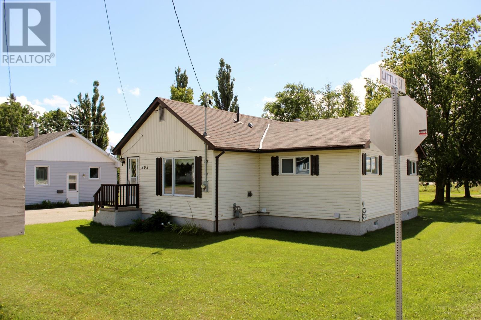 502 Atwood Avenue, Rainy River, Ontario  P0W 1L0 - Photo 3 - TB2602414