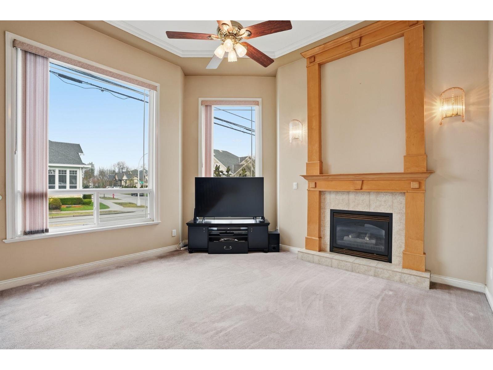 6593 125a Street, Surrey, British Columbia  V3W 6S9 - Photo 4 - R3156758