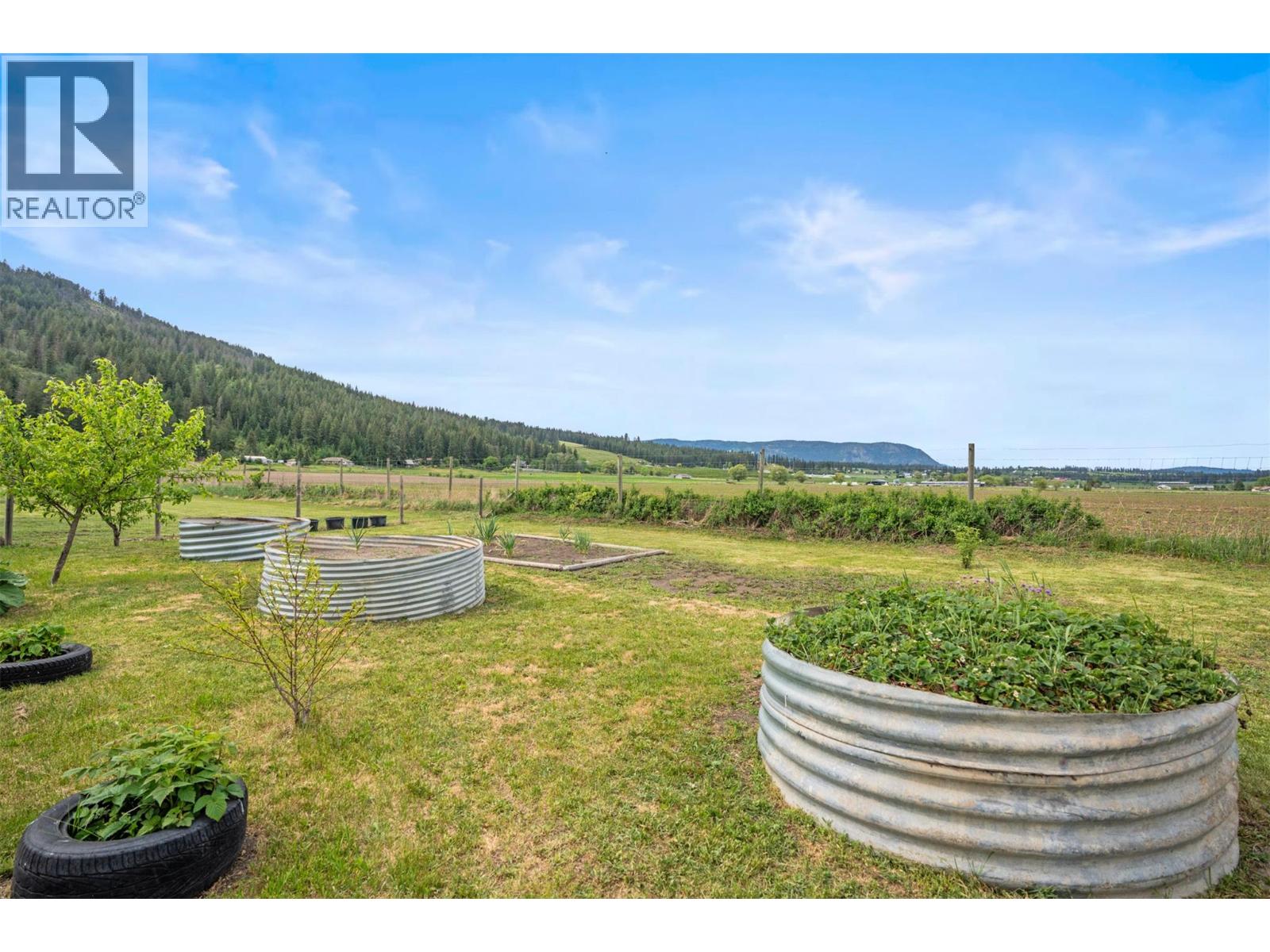 4160 Noble Road, Spallumcheen, British Columbia  V4Y 0K8 - Photo 85 - 10388088