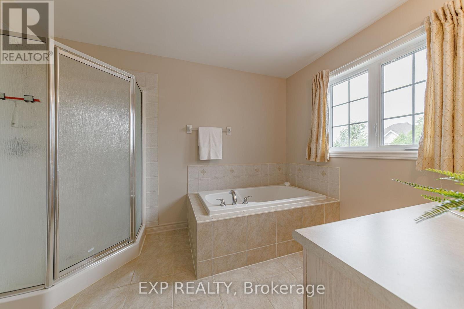 4220 Kelly Farm Drive, Ottawa, Ontario K1T 0A5 - Photo 26 - X13692254