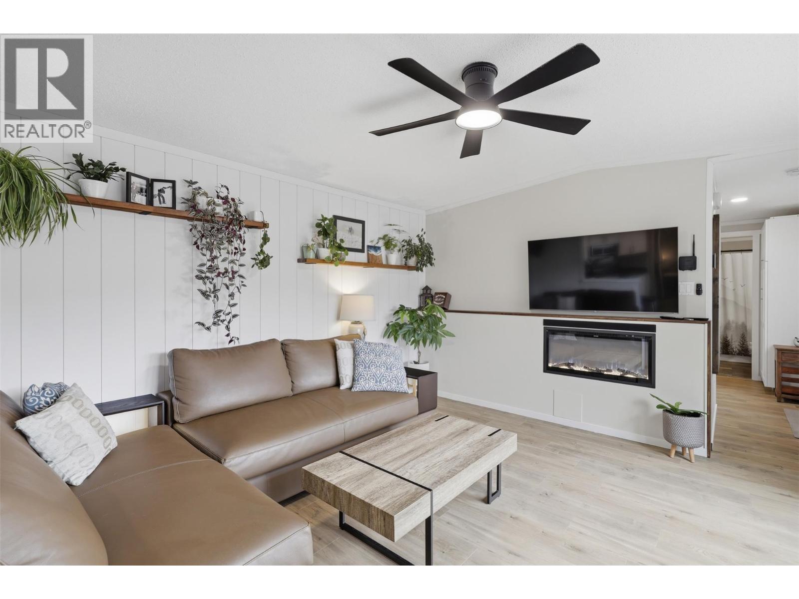 840 Klahanie Drive, Kamloops, British Columbia  V2C 5R2 - Photo 8 - 10388876