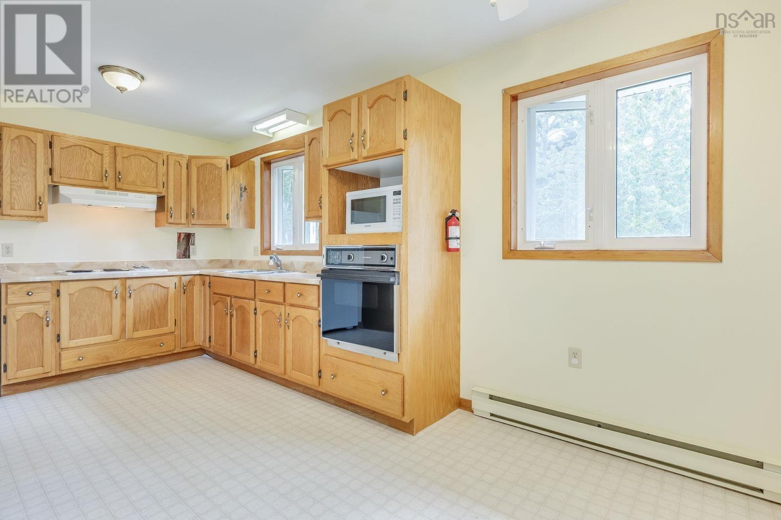 15 Village Street, Tantallon, Nova Scotia  B3Z 2P7 - Photo 20 - 202621010