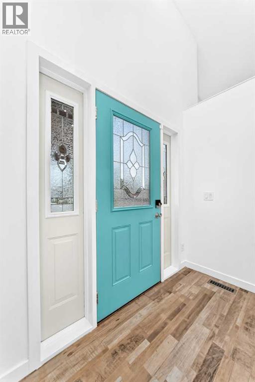 18 Julia Place, Didsbury, Alberta  T0M 0W0 - Photo 4 - A2337673