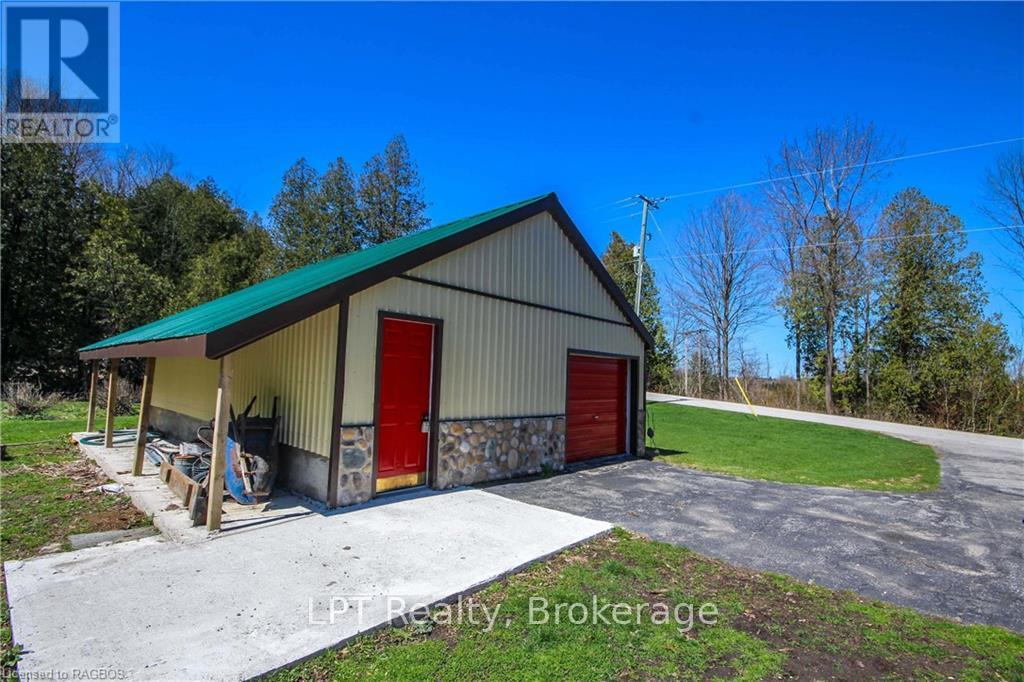 484 Carlisle Street, Saugeen Shores, Ontario  N0H 2L0 - Photo 11 - X12809130