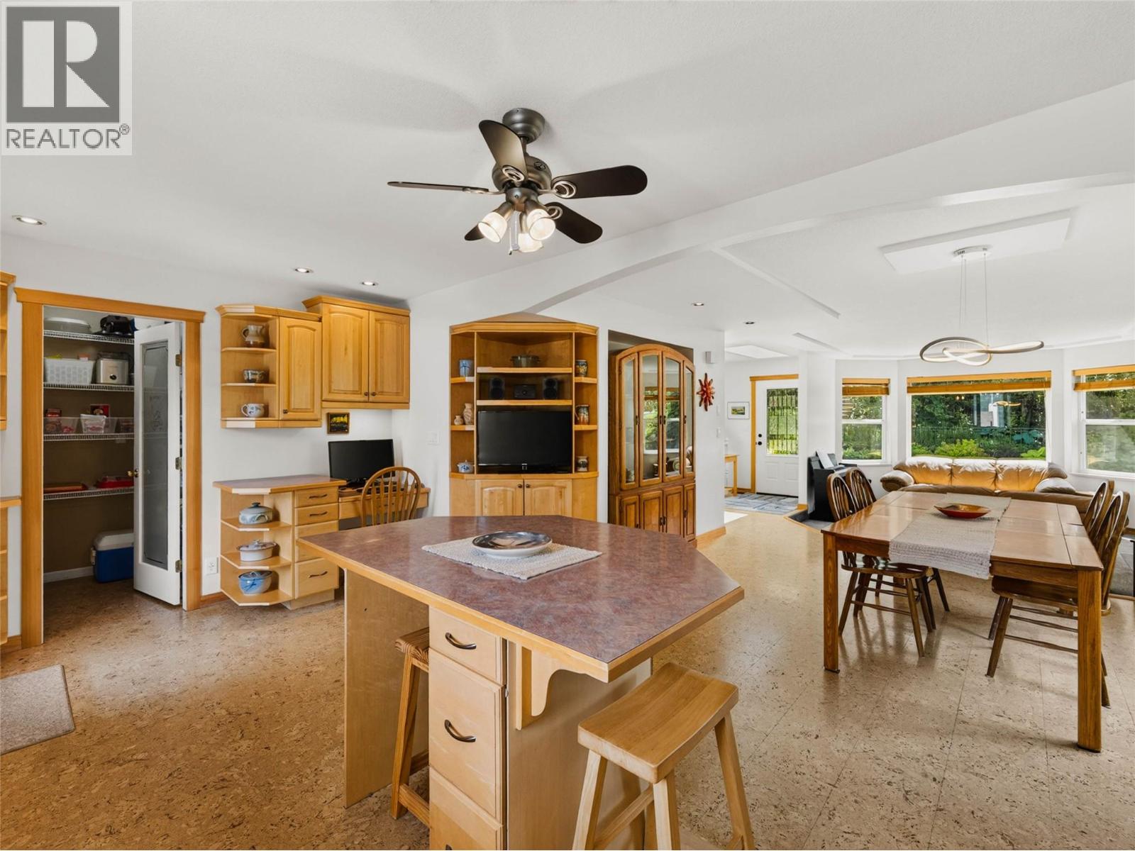 1007 Hoover Street, Nelson, British Columbia V1L 4X9 - Photo 11 - 10398131