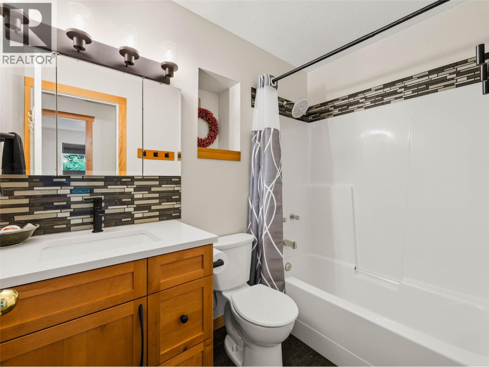 1007 Hoover Street, Nelson, British Columbia V1L 4X9 - Photo 33 - 10398131