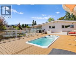 624 Armour Crescent, Kelowna, British Columbia  V1W 1A5 - Photo 39 - 10394147