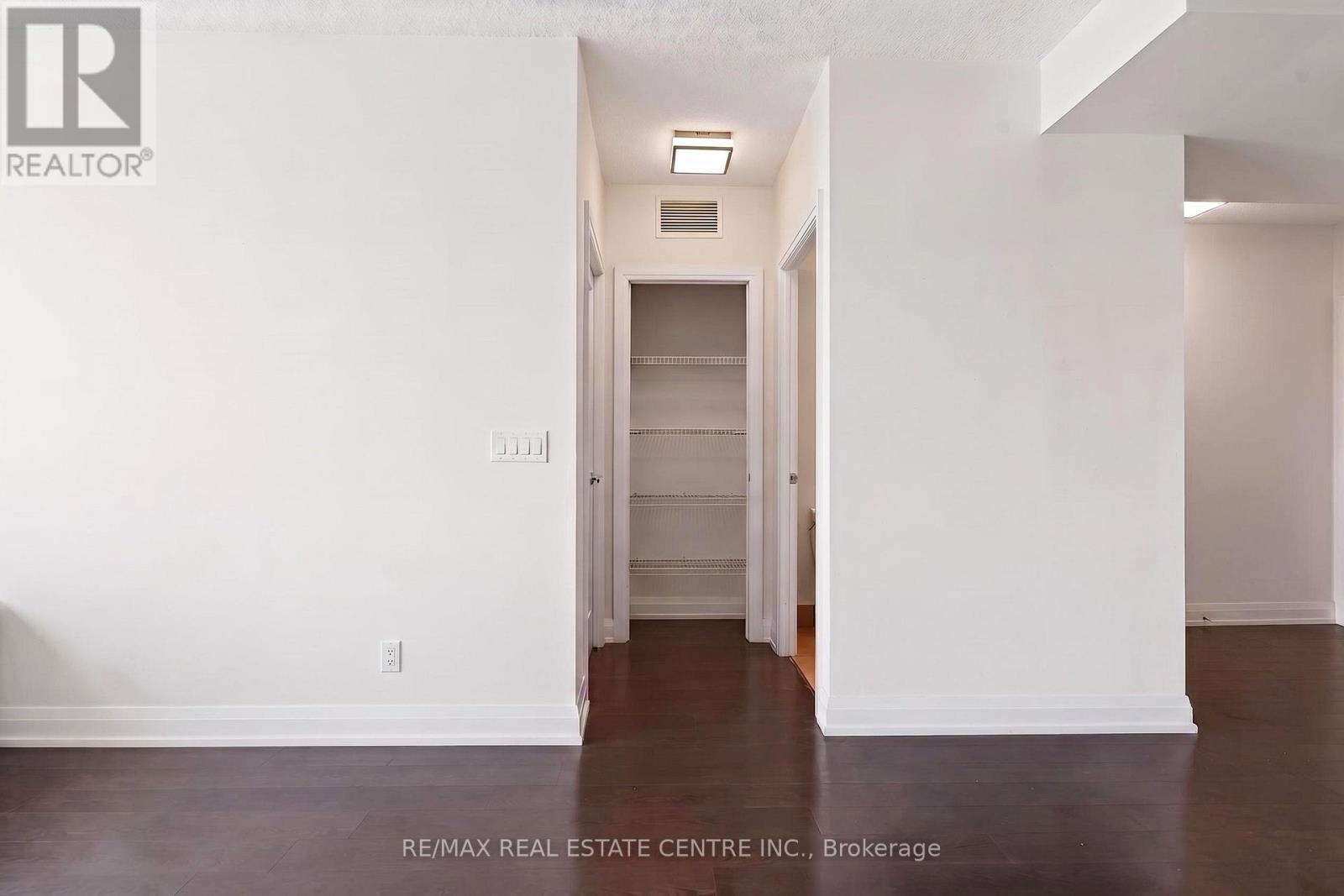 4122 - 5 Sheppard Avenue E, Toronto, Ontario  M2N 0G4 - Photo 8 - C13692110