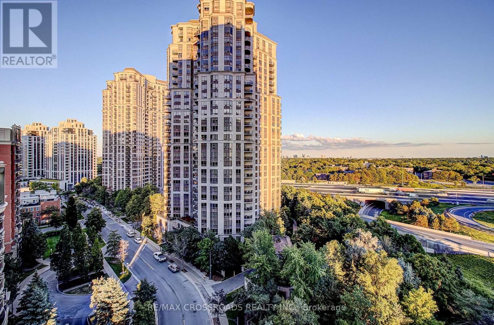 1512 - 30 Harrison Garden Boulevard, Toronto, Ontario  M2N 7A9 - Photo 1 - C13692168