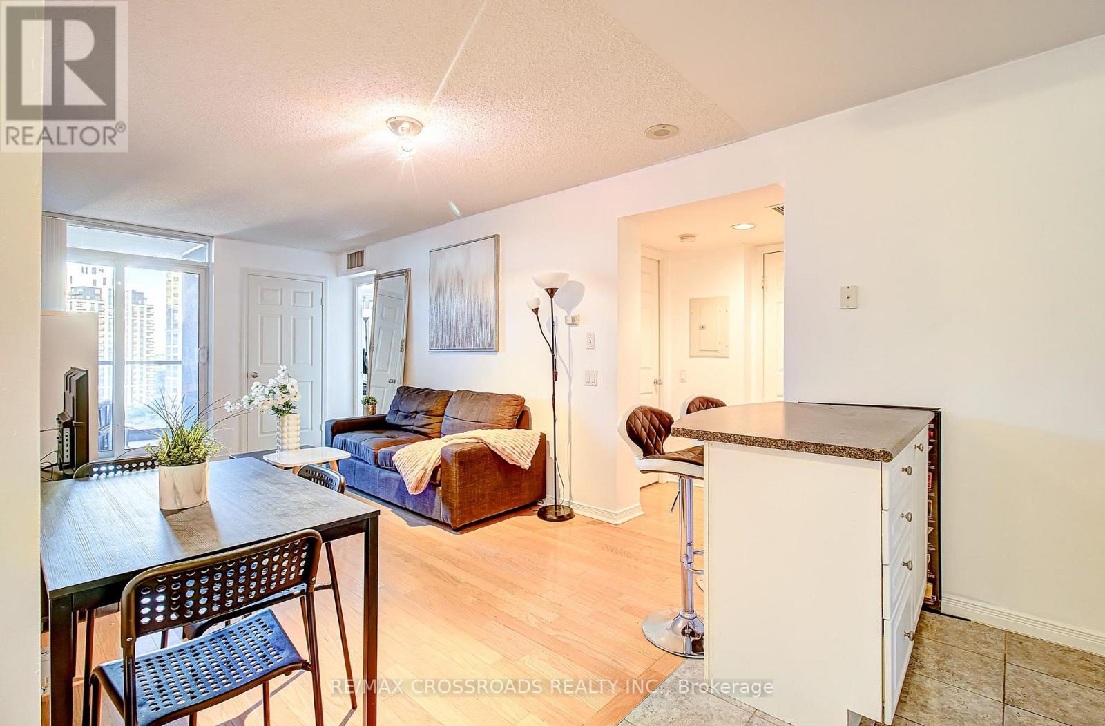 1512 - 30 Harrison Garden Boulevard, Toronto, Ontario  M2N 7A9 - Photo 2 - C13692168