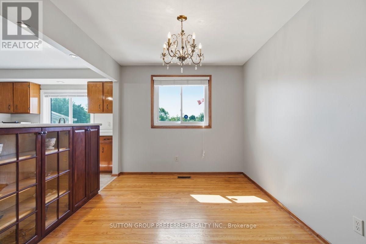 136 Mendip Crescent, London South, Ontario  N6E 1H1 - Photo 10 - X13538432