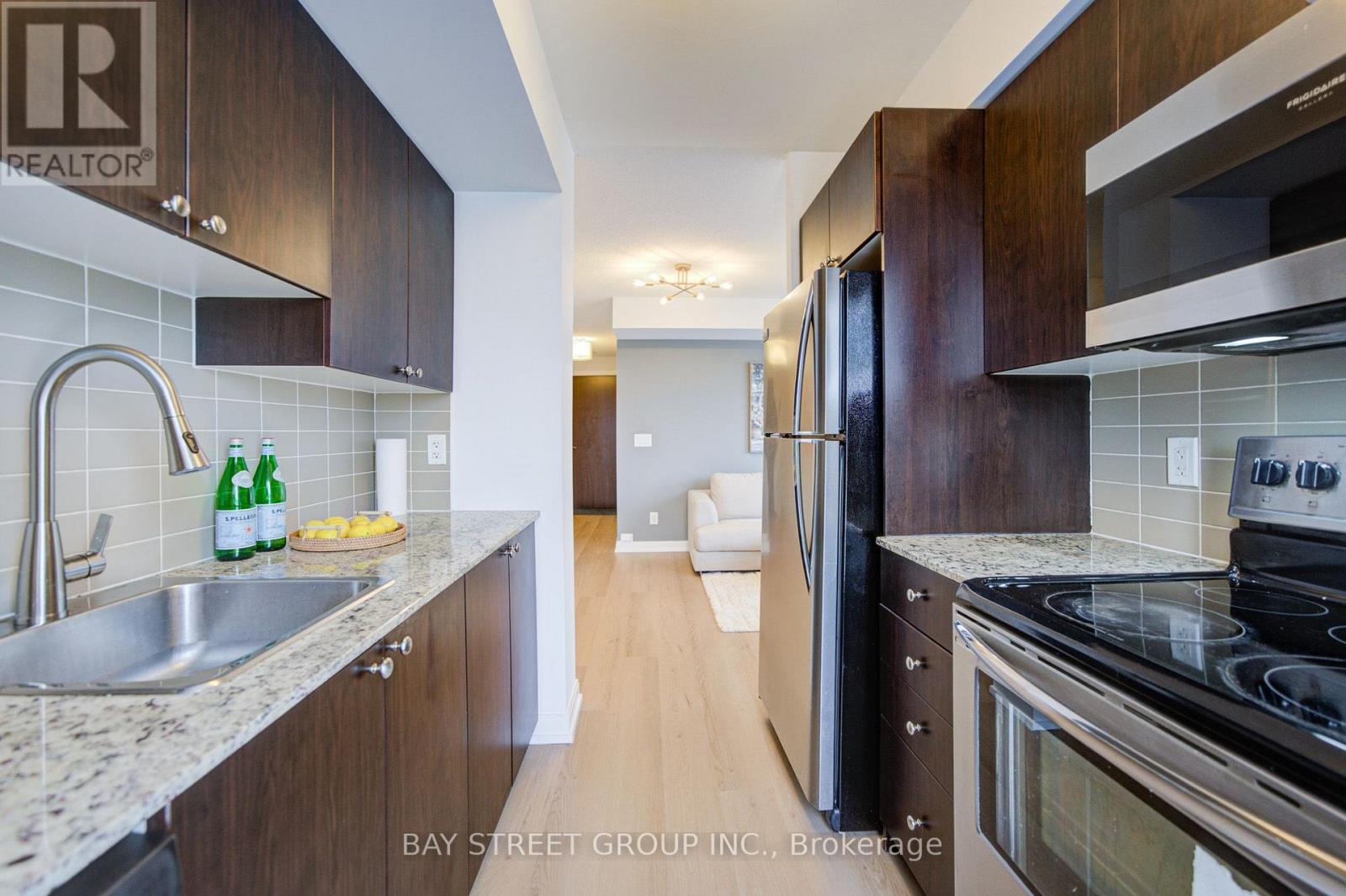 1908 - 151 Village Green Square, Toronto, Ontario  M1S 0K5 - Photo 10 - E13692054